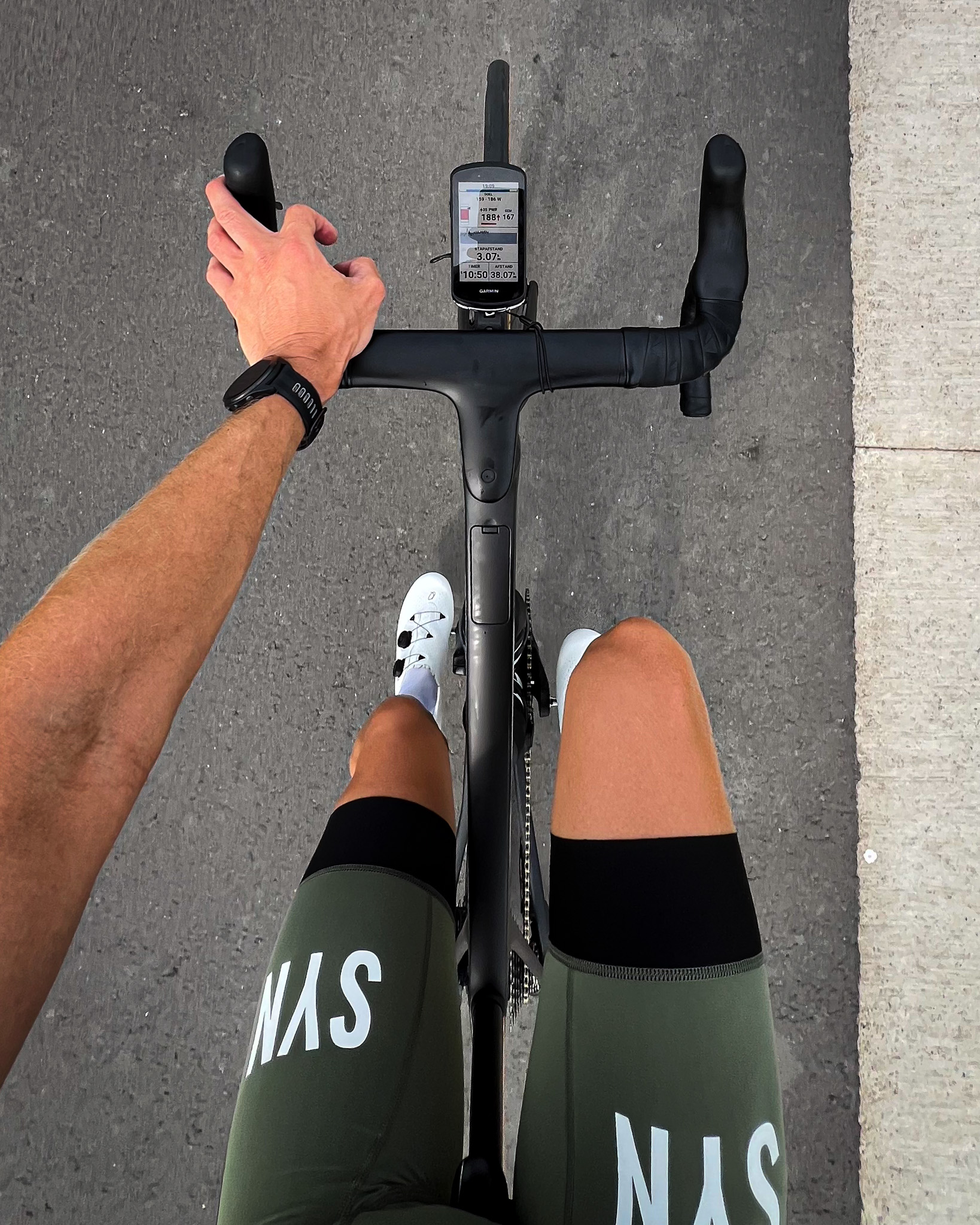 Garmin Forerunner 965